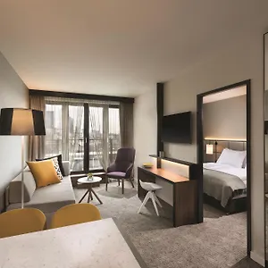 4* מלון Adina Frankfurt
